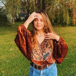 Meet your Posher, Kelsey